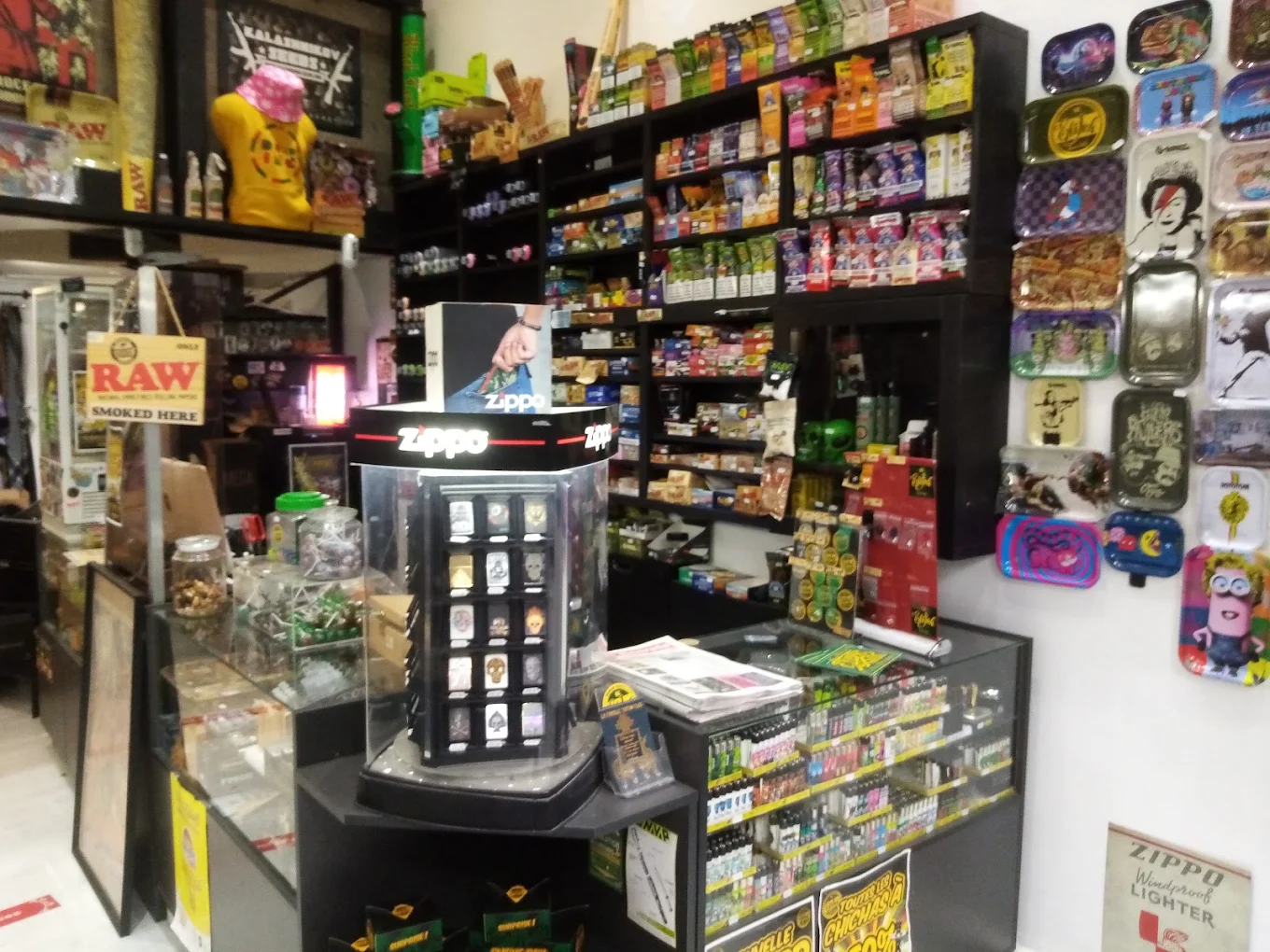 Elijah CBD shop Grenoble 11 rue des Clercs