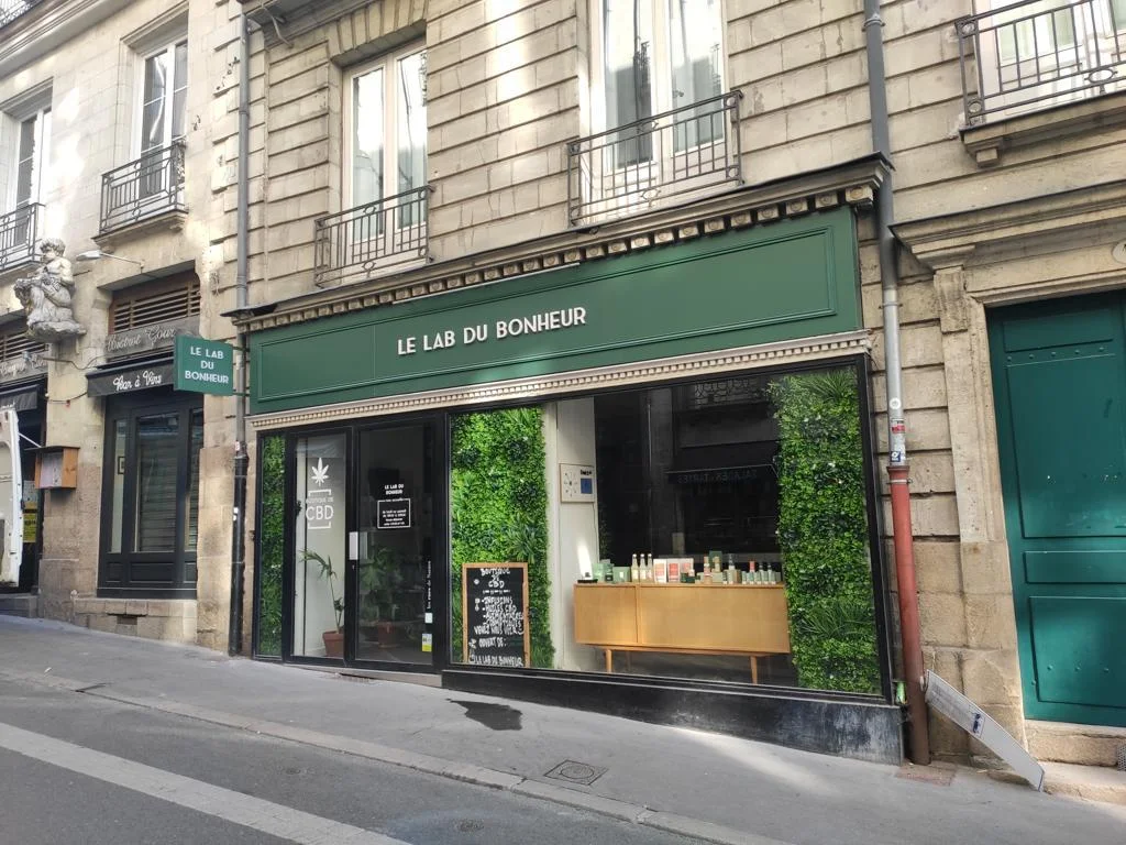 Le Lab du Bonheur, boutique CBD à Nantes, 10 rue Jean-Jacques Rousseau